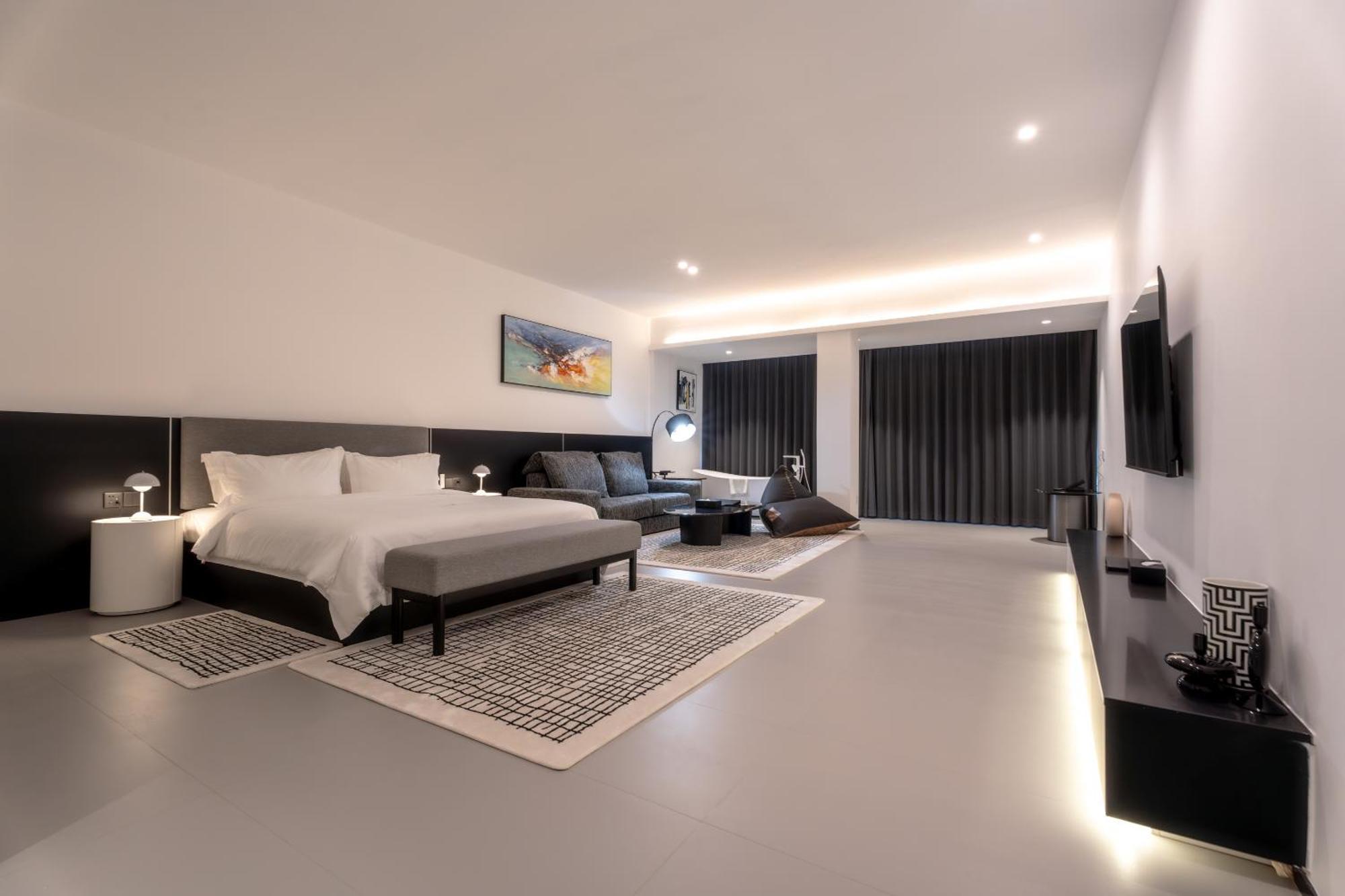 One Riviera Hotel And Residences Ban Souanmone Kültér fotó